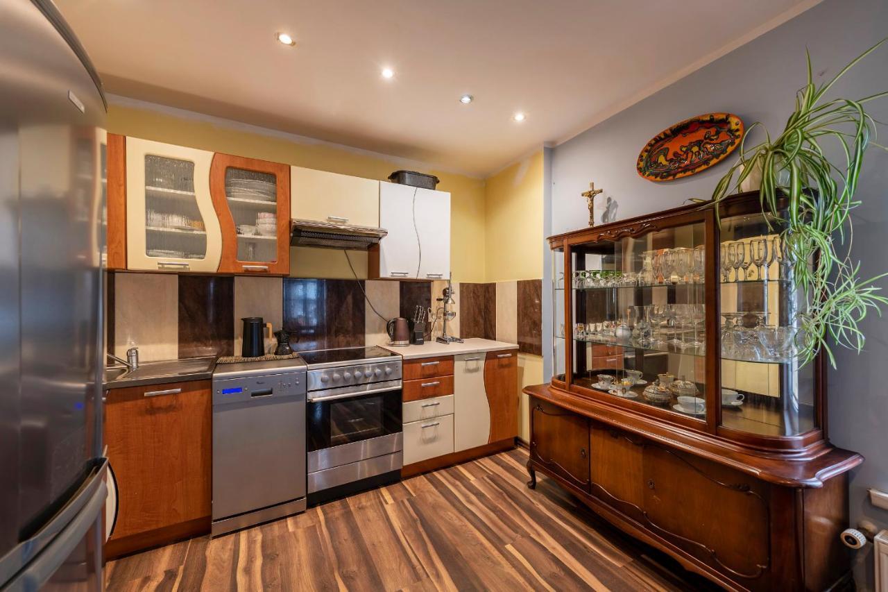 Apartament Artystyczny W Rynku. Lądek-Zdrój Exteriör bild